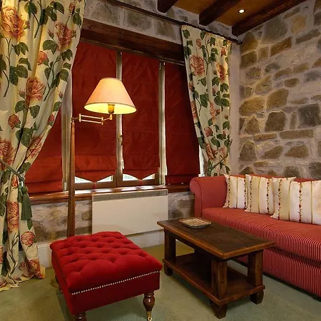 Emotions Country Voutiron