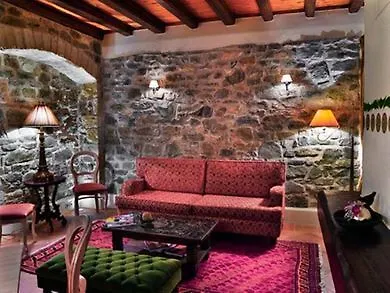 Emotions Country Voutiron